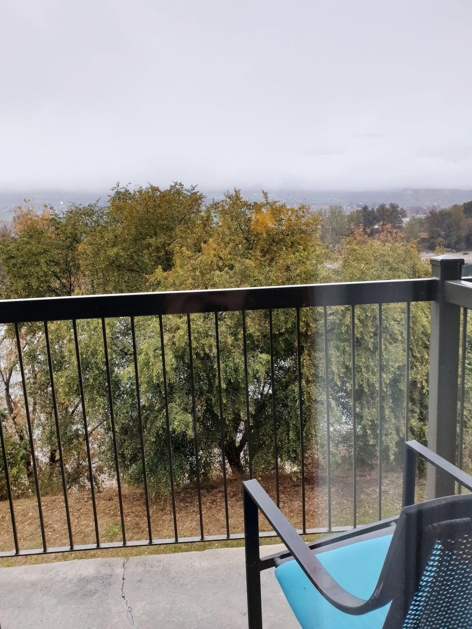 Riverland Inn & Suites Kamloops Zewnętrze zdjęcie