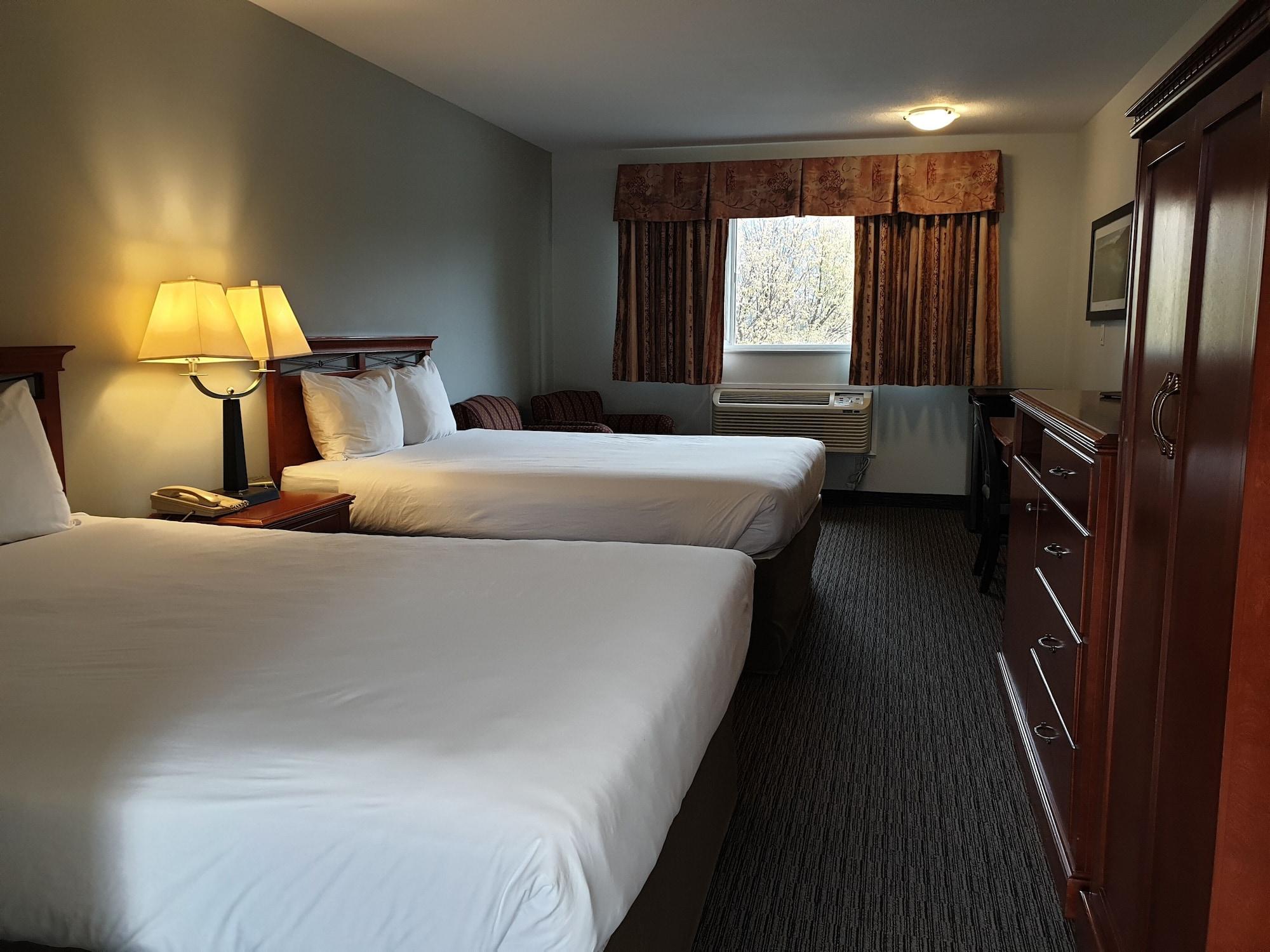 Riverland Inn & Suites Kamloops Zewnętrze zdjęcie